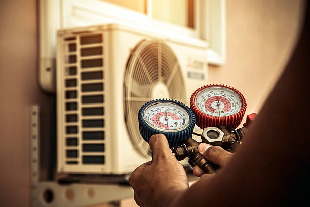 Professional Hvac technician working in Santa Ana, CA